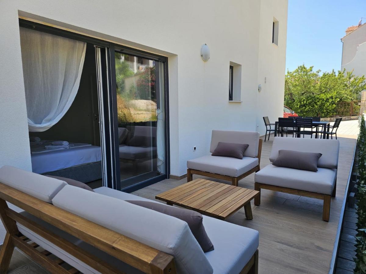 Harmony Suites Bol Luaran gambar