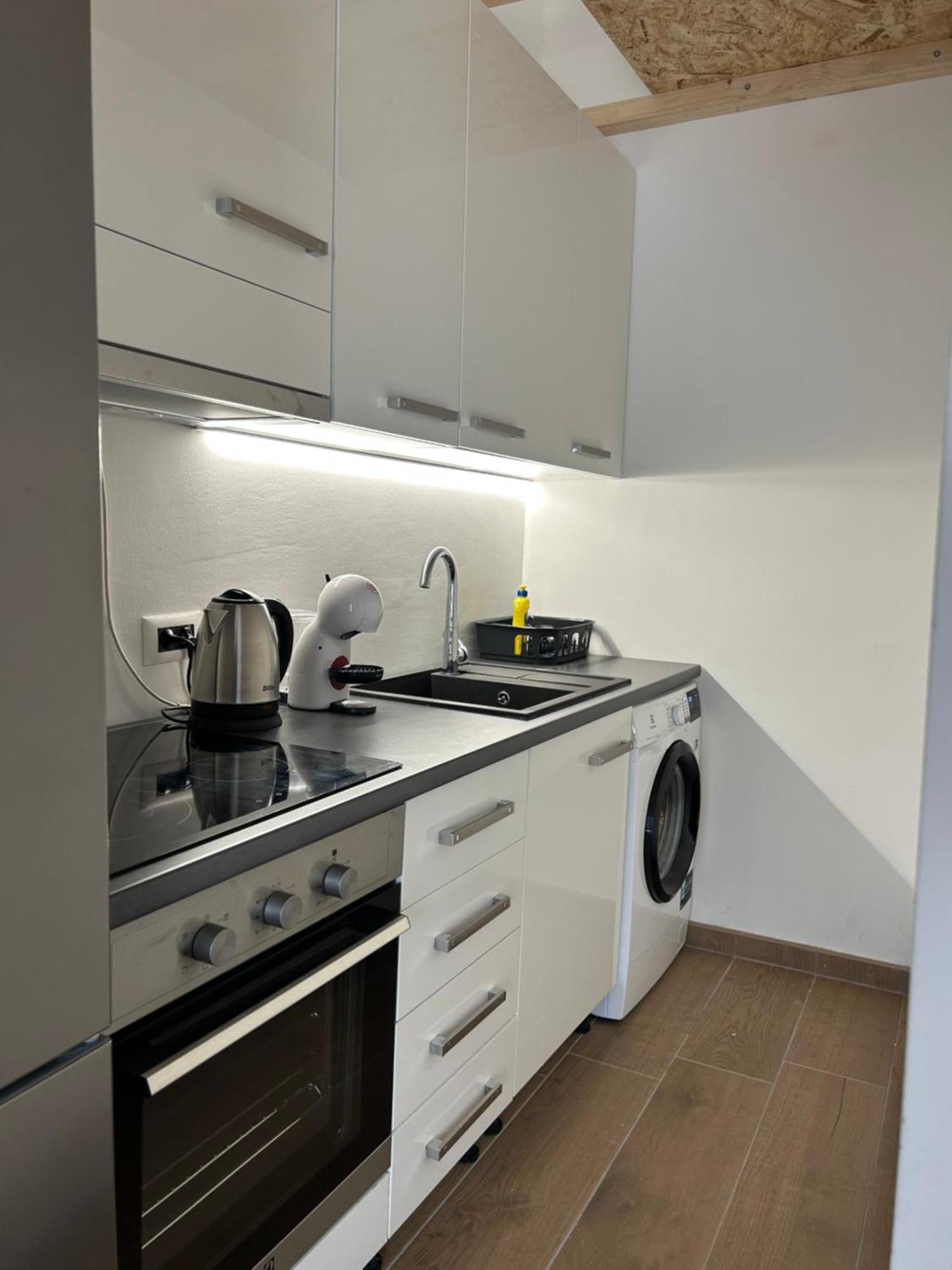 Harmony Suites Bol Luaran gambar