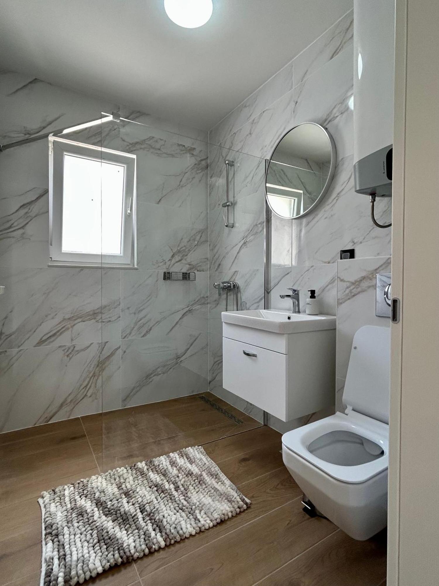 Harmony Suites Bol Luaran gambar