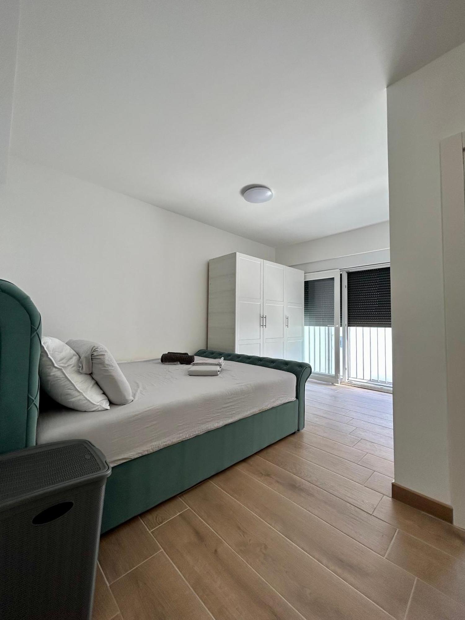 Harmony Suites Bol Luaran gambar