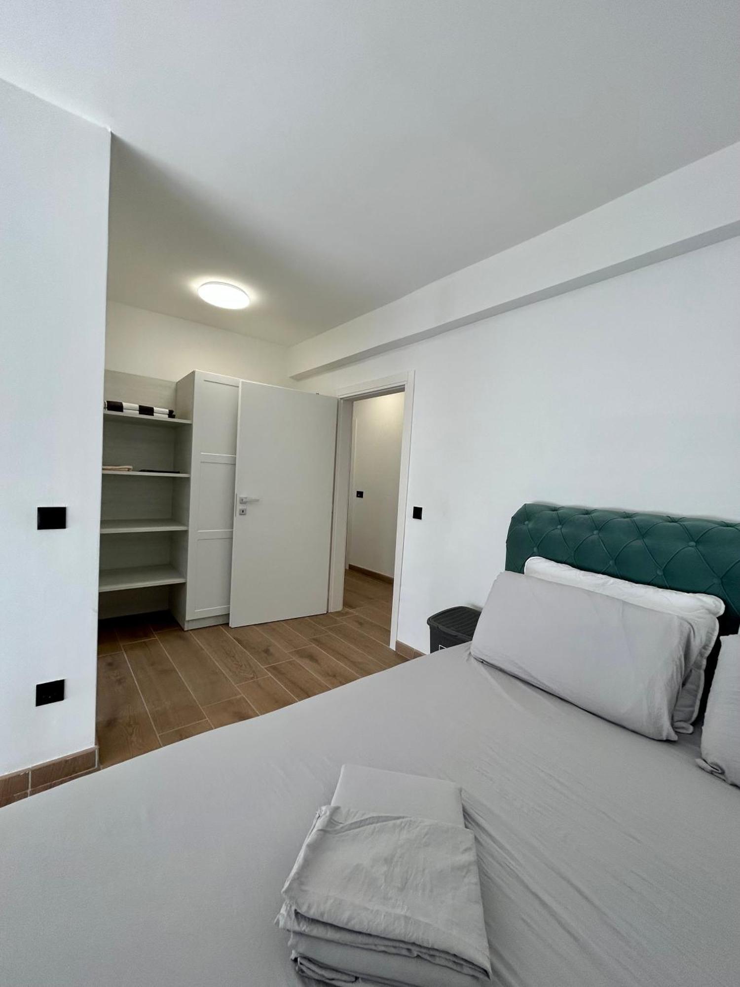 Harmony Suites Bol Luaran gambar