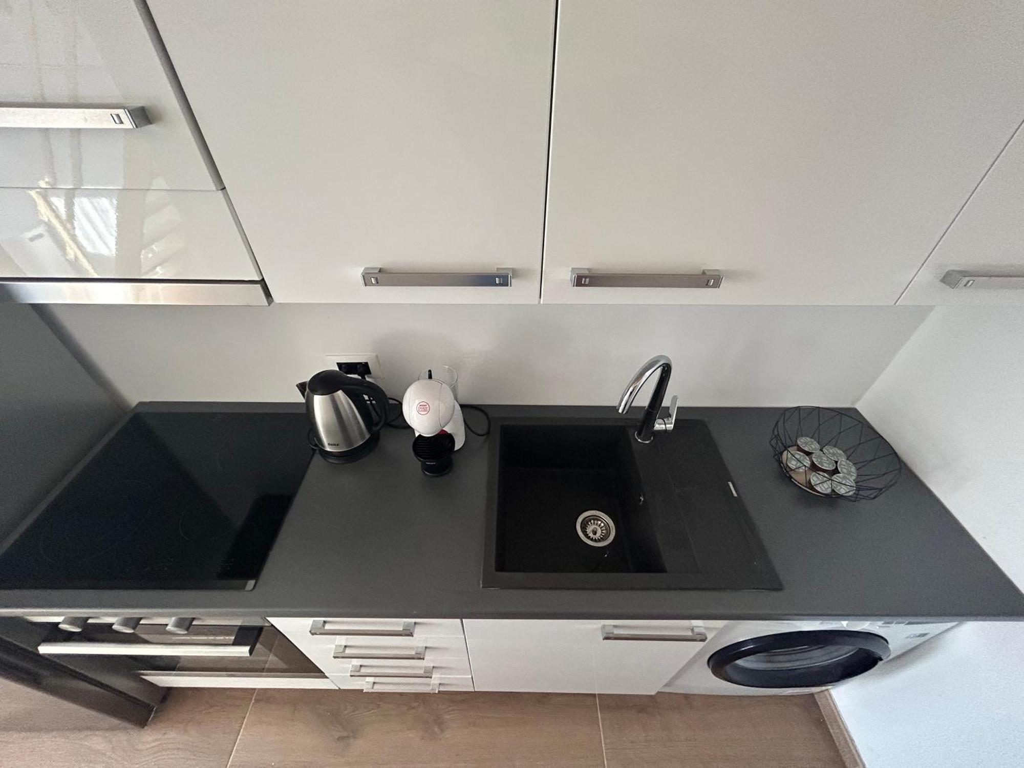 Harmony Suites Bol Luaran gambar