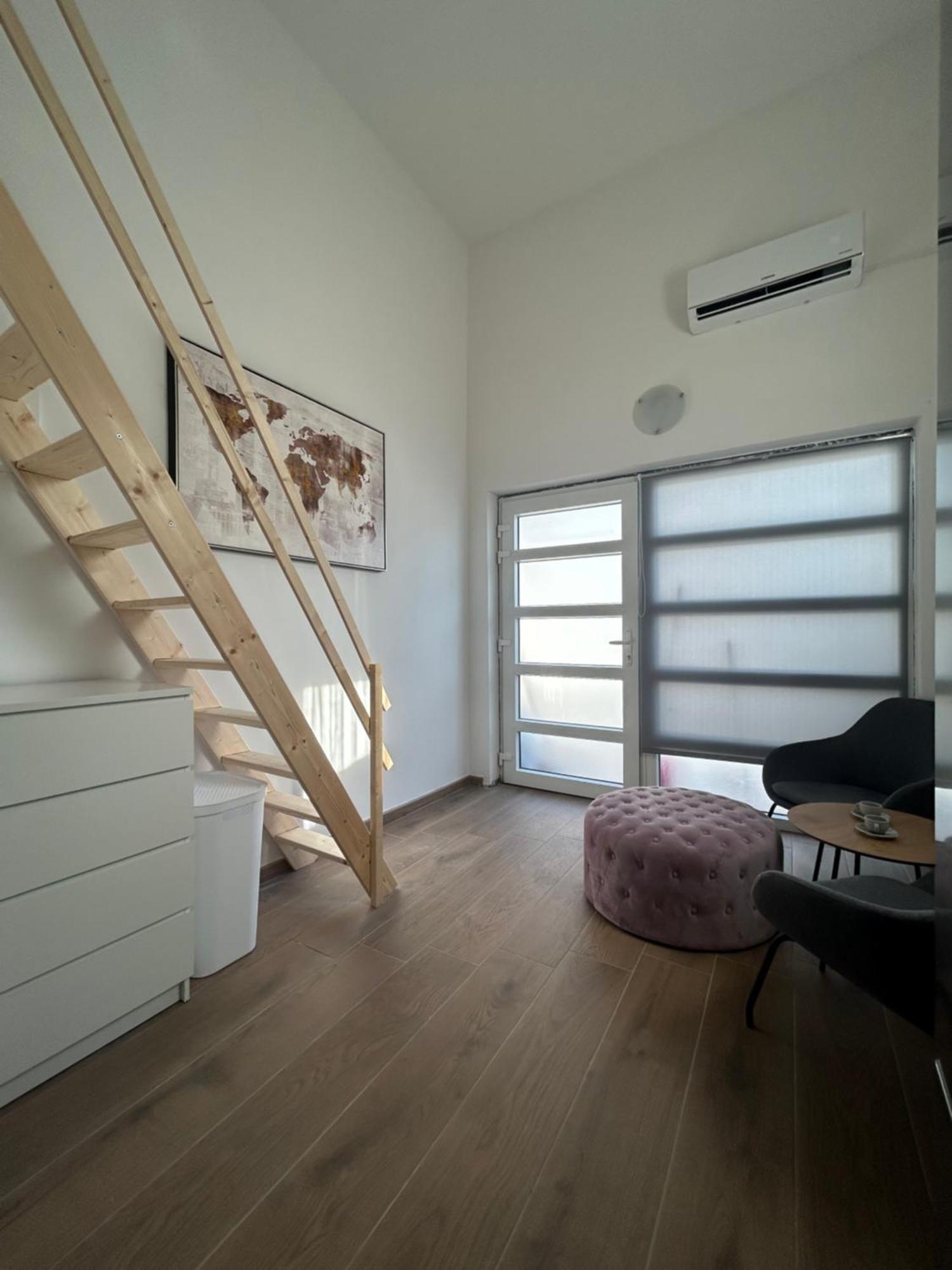 Harmony Suites Bol Luaran gambar
